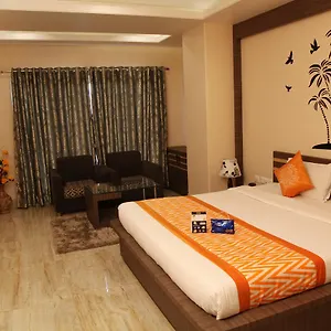 Madhuvan Palace Hotel Varanasi